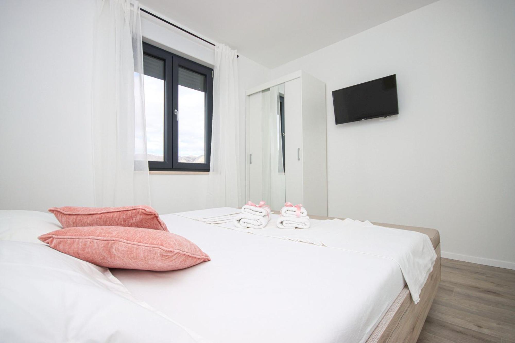 Apartments Titi ツァヴタット エクステリア 写真