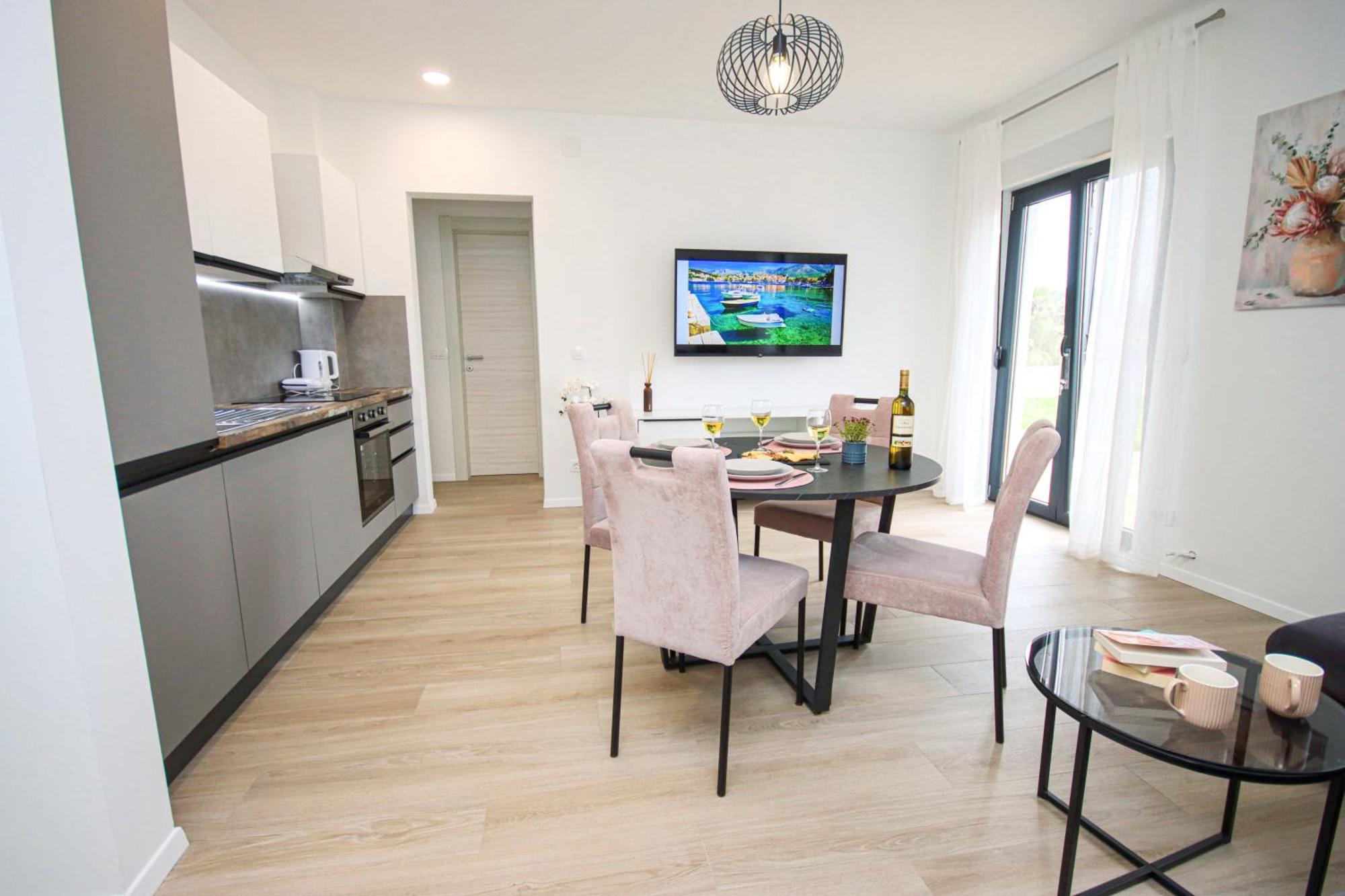 Apartments Titi ツァヴタット エクステリア 写真