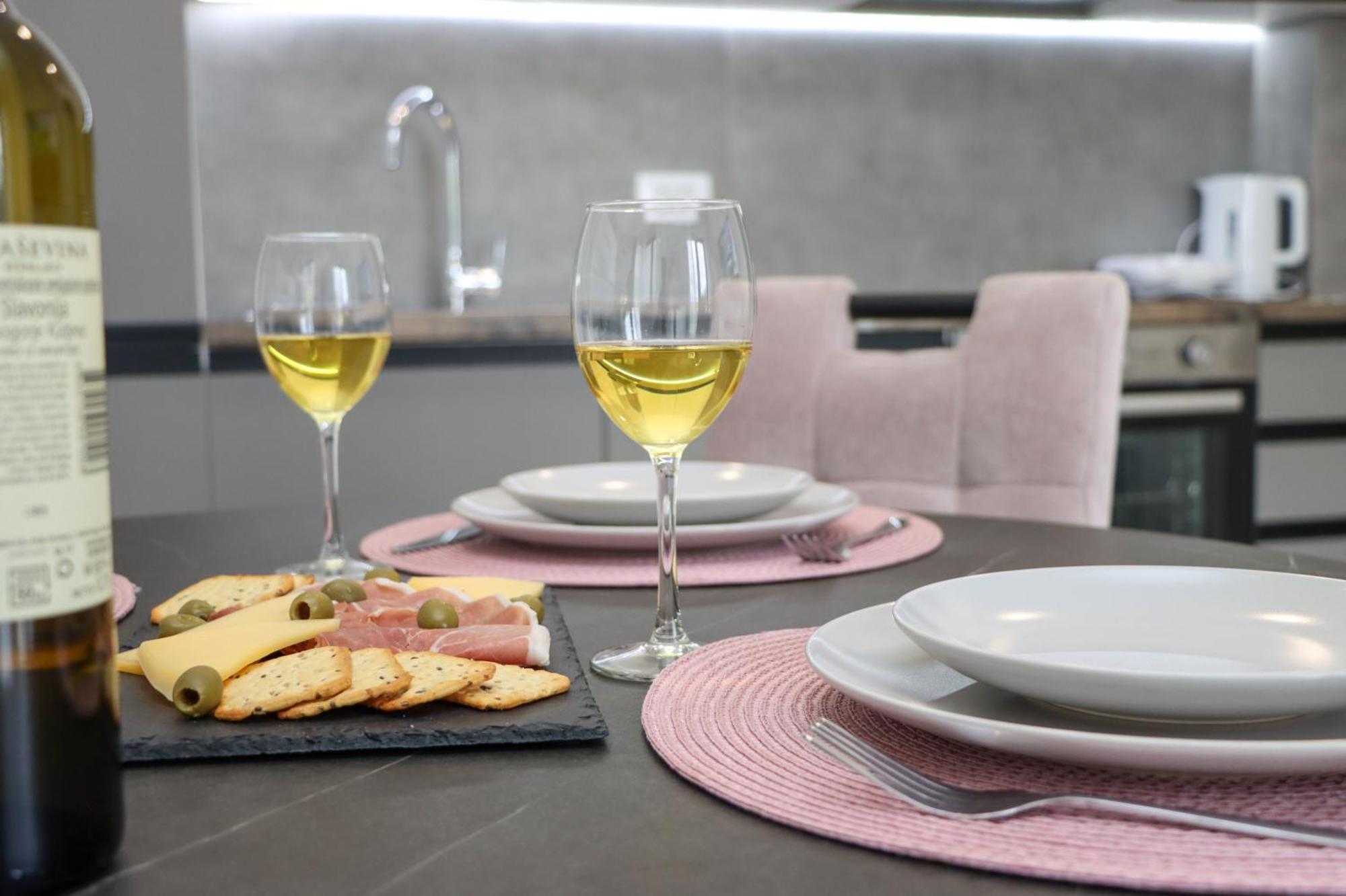 Apartments Titi ツァヴタット エクステリア 写真