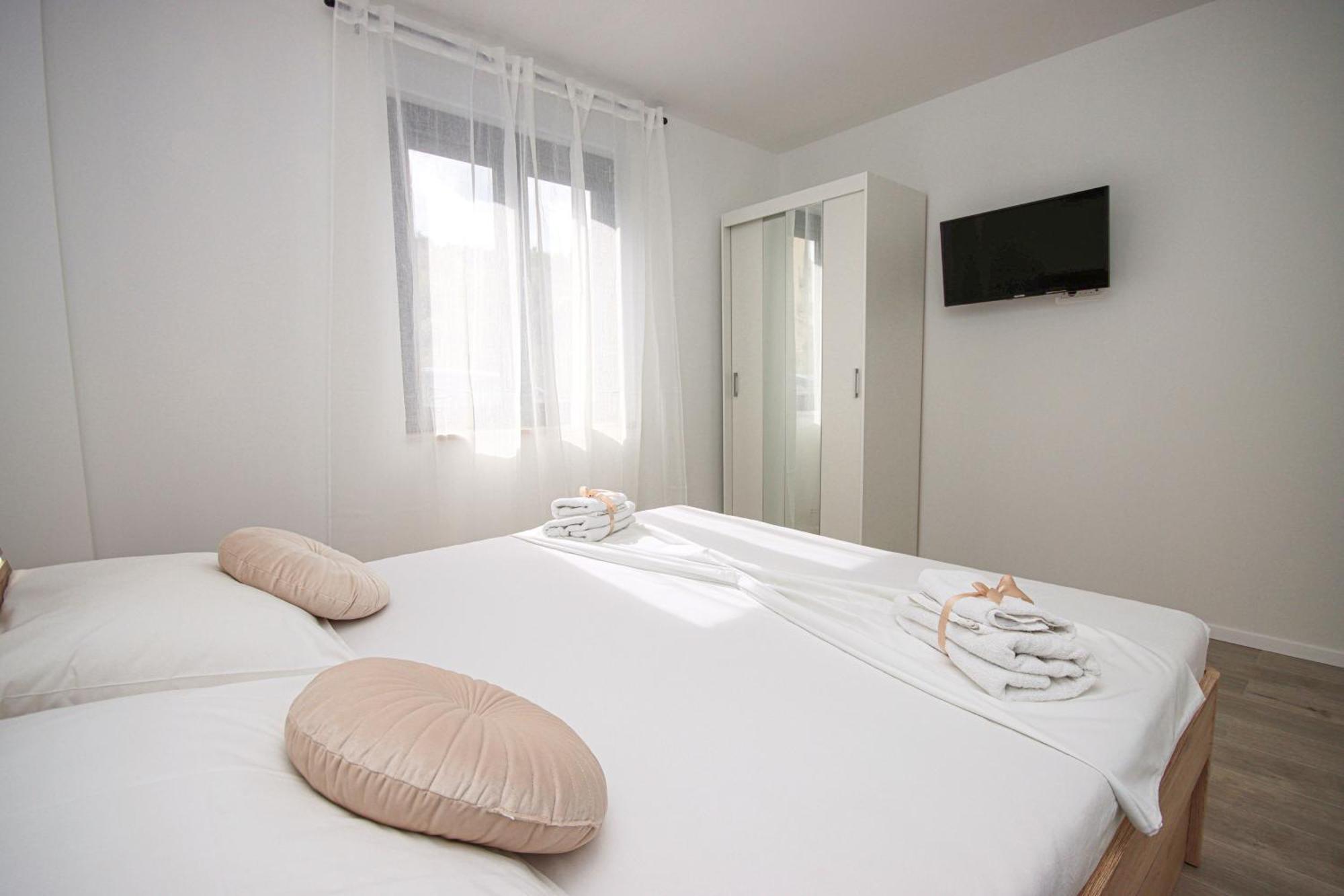 Apartments Titi ツァヴタット エクステリア 写真
